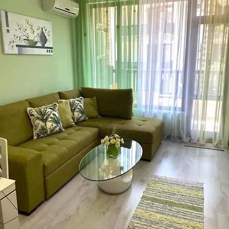 Lines Apartman Primorszko